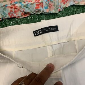 American Eagle Outfitters Multicolor Floral Crop Top
